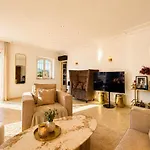 Seize St Tropez سان تروبيه