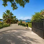 Seize St Tropez Saint-Tropez