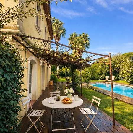 Seize St Tropez