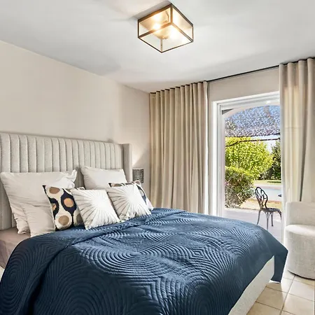 Seize St Tropez Saint-Tropez